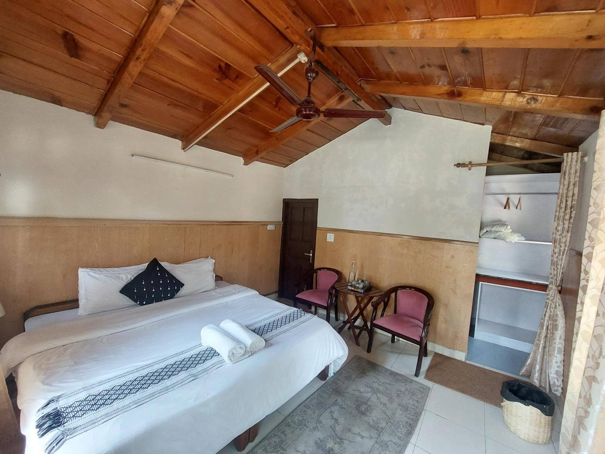 Alinda House Naukuchiatal By The Ghaur Hotel Bhīm Tāl Exterior foto